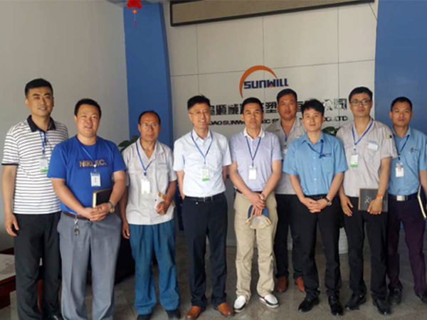 我司到青島順威精密塑料有限公司參觀學習